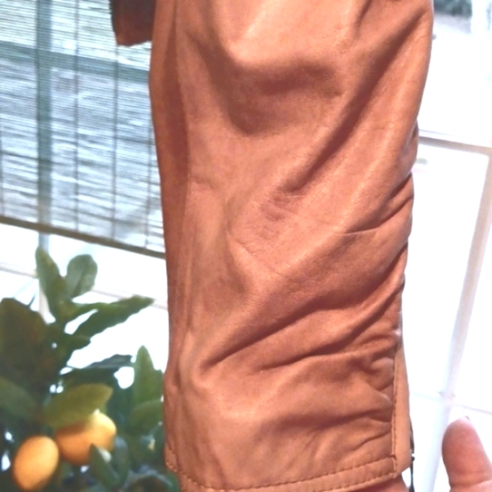 Stunning! INC โ๏ธ Leather Shirred Detail Design Jkt. XL - Picture 9 of 9